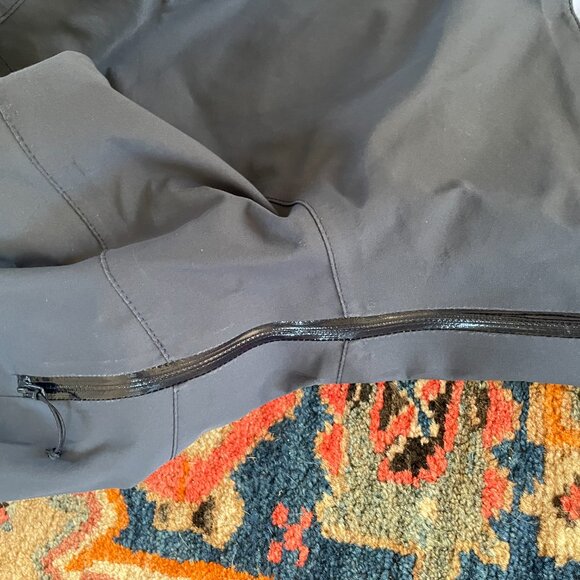 Flylow Women's Shell - Picture 7 of 11